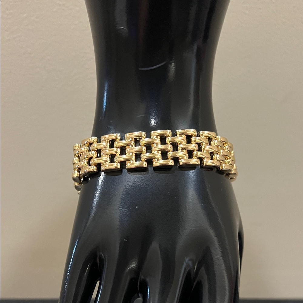 House of Harlow 1960 | Timeless Collection Gold Link Bracelet - Picture 3 of 10